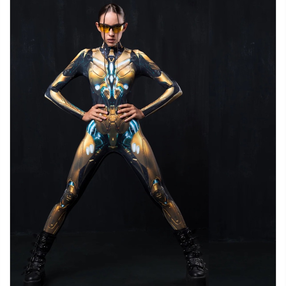 Iron Gal Costume-Badinka - Picture 6 of 7